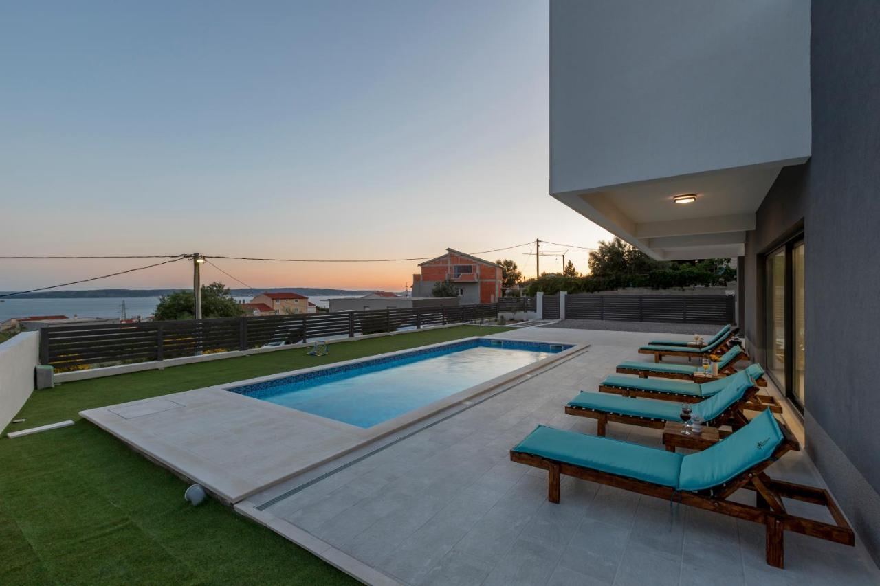 Luxury Villa La Nonna Ana - Heated Pool, Sea View, Near Split Kaštela المظهر الخارجي الصورة