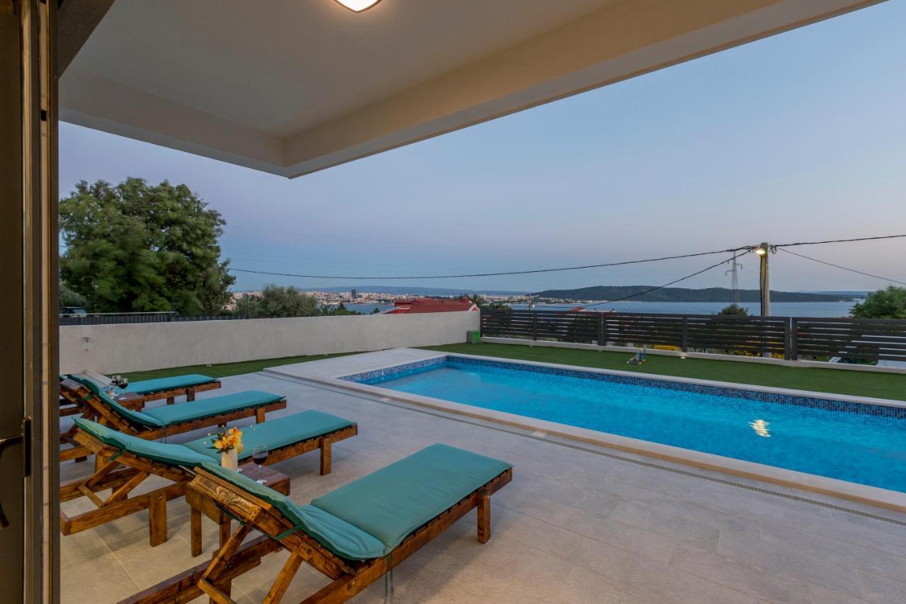 Luxury Villa La Nonna Ana - Heated Pool, Sea View, Near Split Kaštela المظهر الخارجي الصورة